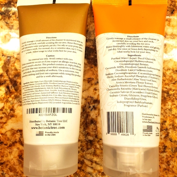 Glycolic Acid Exfoliating Facewash and Vitamin C Cleanser Duo - Picture 2 of 3